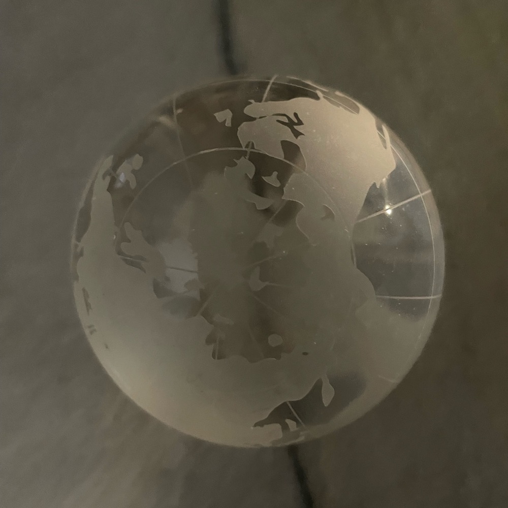 WORLD GLOBE